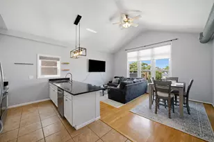 1267 N Honore St, Chicago, IL 60622 - Photo 2