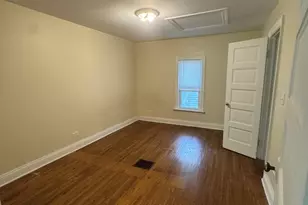 647 Hardin Ave, Aurora, IL 60506 - Photo 10