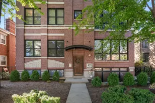 421 S Ridgeland Ave, Oak Park, IL 60302 - Photo 1