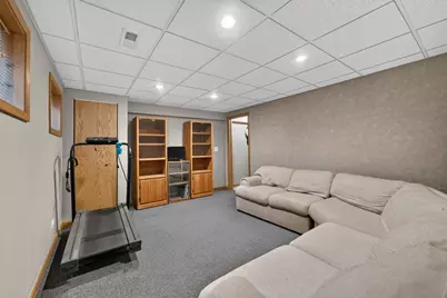 3930 Peartree Drive, Lake in the Hills, IL 60156 - Photo 26