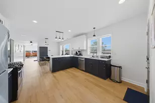 7435 S Euclid Ave, Chicago, IL 60649 - Photo 10