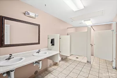 2701 W Jefferson Street, Joliet, IL 60435 - Photo 16