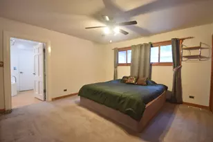 34W615 Illinois St, Saint Charles, IL 60174 - Photo 16