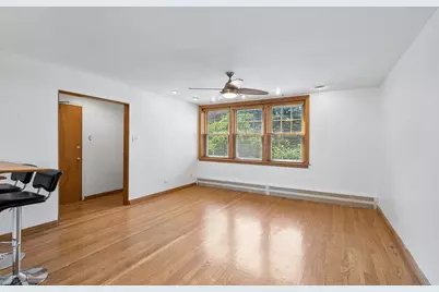 2422 W Farragut Avenue #1A, Chicago, IL 60625 - Photo 8
