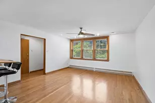 2422 W Farragut Ave, Chicago, IL 60625 - Photo 8