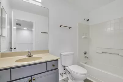 601 W Kristina Lane, Round Lake, IL 60073 - Photo 18