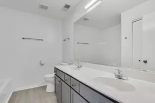 601 W Kristina Ln, Round Lake, IL 60073 - Photo 22