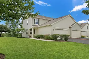 601 W Kristina Ln, Round Lake, IL 60073 - Photo 1
