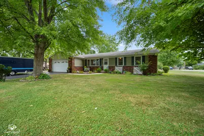 104 S Grundy Street, Gardner, IL 60424 - Photo 2
