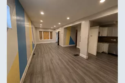 7921 S Ridgeland Avenue, Chicago, IL 60617 - Photo 2