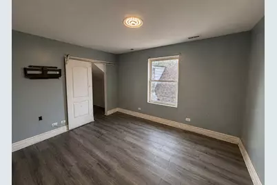 7921 S Ridgeland Avenue, Chicago, IL 60617 - Photo 8