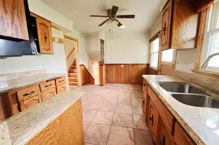 865 E 165th St, South Holland, IL 60473 - Photo 6