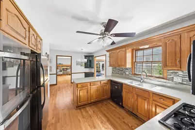 27W215 Oakwood Street, Winfield, IL 60190 - Photo 14