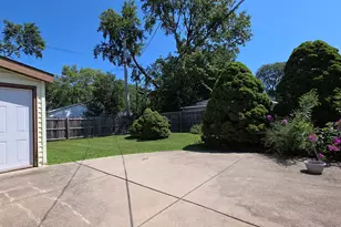 314 Sheridan St, Park Forest, IL 60466 - Photo 18