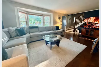 9439 S Saint Louis Avenue, Evergreen Park, IL 60805 - Photo 10