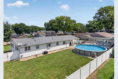 821 King Arthur Lane, Ottawa, IL 61350 - Photo 6