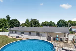 821 King Arthur Ln, Ottawa, IL 61350 - Photo 38