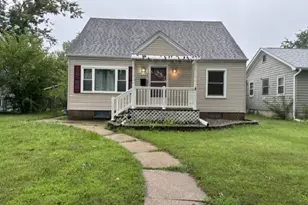 471 S Center Ave, Bradley, IL 60915 - Photo 2
