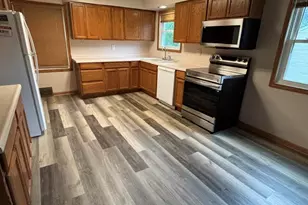 471 S Center Ave, Bradley, IL 60915 - Photo 4