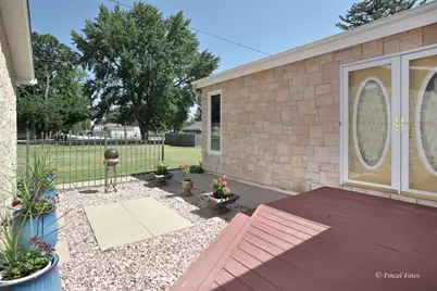 604 Bally Road, McHenry, IL 60050 - Photo 2