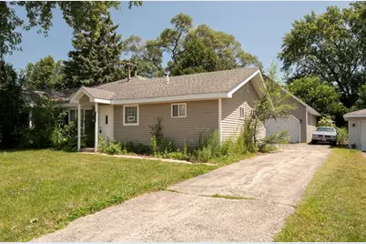 1612 Burry Circle Drive, Crest Hill, IL 60403 - Photo 1