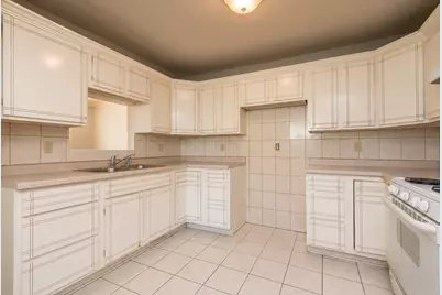 1612 Burry Circle Drive, Crest Hill, IL 60403 - Photo 4