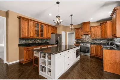 621 Sheffield Circle, Sugar Grove, IL 60554 - Photo 14