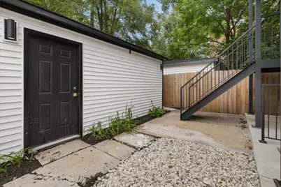 [Address not provided], Chicago, IL 60637 - Photo 14