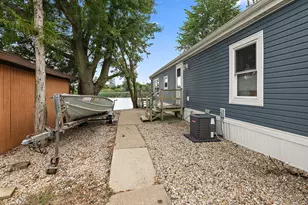 18530 W 3000 N Rd, Reddick, IL 60961 - Photo 4