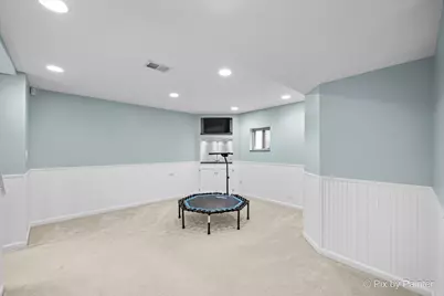612 Rosedale Avenue, Roselle, IL 60172 - Photo 38