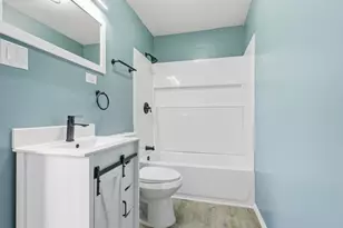 8015 S Avalon Ave, Chicago, IL 60619 - Photo 18