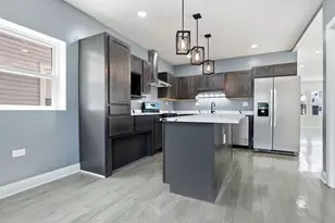 8015 S Avalon Ave, Chicago, IL 60619 - Photo 8