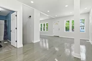 8015 S Avalon Ave, Chicago, IL 60619 - Photo 4