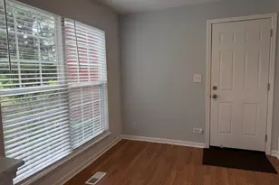 794 Old Checker Rd, Buffalo Grove, IL 60089 - Photo 12