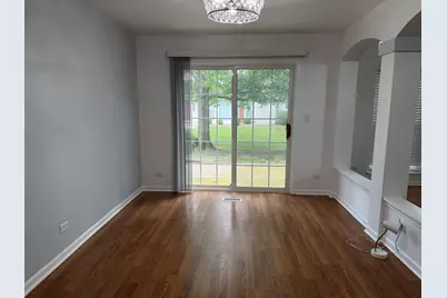794 Old Checker Road #0, Buffalo Grove, IL 60089 - Photo 4