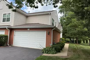 794 Old Checker Rd, Buffalo Grove, IL 60089 - Photo 1