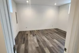 3915 S Calumet Ave, Chicago, IL 60653 - Photo 14