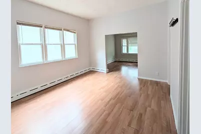 8125 S Escanaba Avenue #2, Chicago, IL 60617 - Photo 2