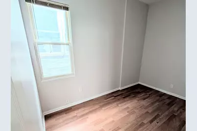 8125 S Escanaba Avenue #2, Chicago, IL 60617 - Photo 4