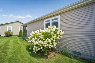 1537 Colt Ln, Grayslake, IL 60030 - Photo 24