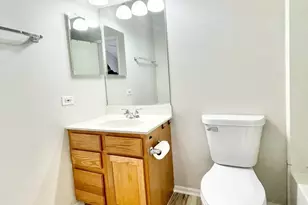 1950 Middlebury Dr, Aurora, IL 60503 - Photo 16