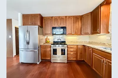 8049 W Norwood Drive, Frankfort, IL 60423 - Photo 4