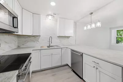 6335 N Magnolia Avenue #G, Chicago, IL 60660 - Photo 10