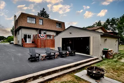 717 Monterrey Terrace, McHenry, IL 60051 - Photo 6