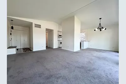 5820 Wilshire Court #B, Hanover Park, IL 60133 - Photo 4