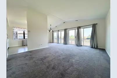 5820 Wilshire Court #B, Hanover Park, IL 60133 - Photo 2