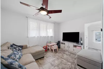 5704 W Newport Avenue, Chicago, IL 60634 - Photo 10