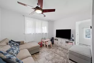 5704 W Newport Ave, Chicago, IL 60634 - Photo 10