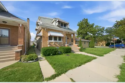 5704 W Newport Avenue, Chicago, IL 60634 - Photo 2
