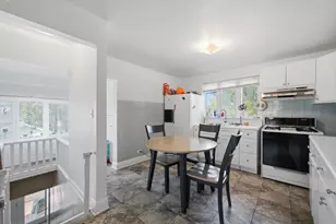 5704 W Newport Ave, Chicago, IL 60634 - Photo 12